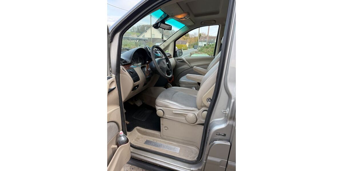 Mercedes-Benz Viano 276.000 km 7.900 &euro; Gummersbach 51647