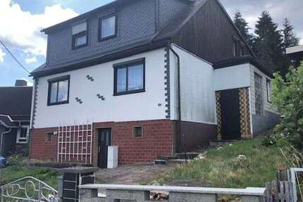 Haus zum Kaufen in Neuhaus am Rennweg 79.000 € 110 m² 3 zimmer