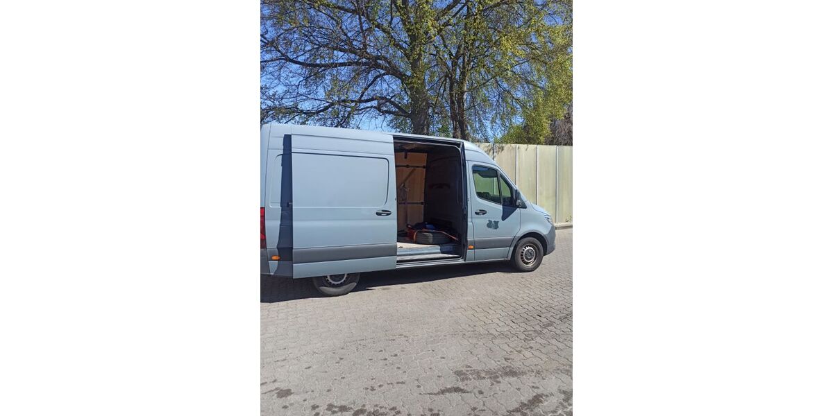 Mercedes-Benz Sprinter 597.656 km 14.999 &euro; Meddewade 23847