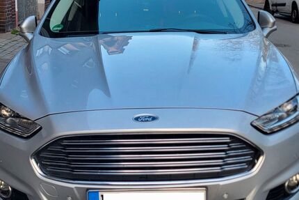 Ford Mondeo 69.950 km 17.899 &euro; Duisburg 47139