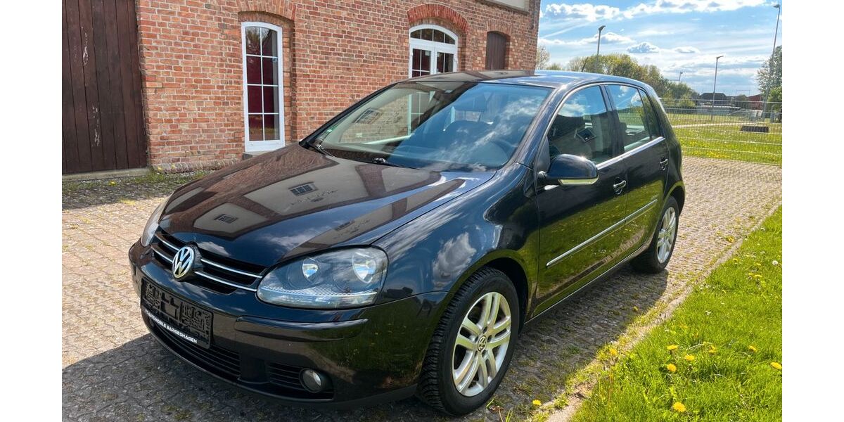 VW Golf 243.080 km 3.150 &euro; Bargeshagen 18211