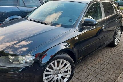 Audi A3 224.000 km 2.650 &euro; Essen 45276