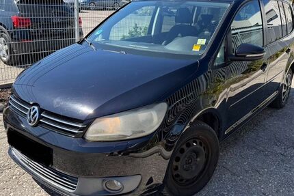 VW Touran 170.000 km 4.990 &euro; Markt Schwaben 85570