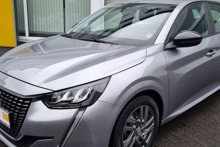 Peugeot 208 79.900 km 12.300 € Pelm 54570