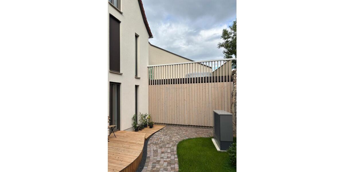 Einfamilienhaus Bischofsheim in der Rhön - 5 Zimmer, 185 m&sup2;, 1.500&euro; | Angebot:26408426