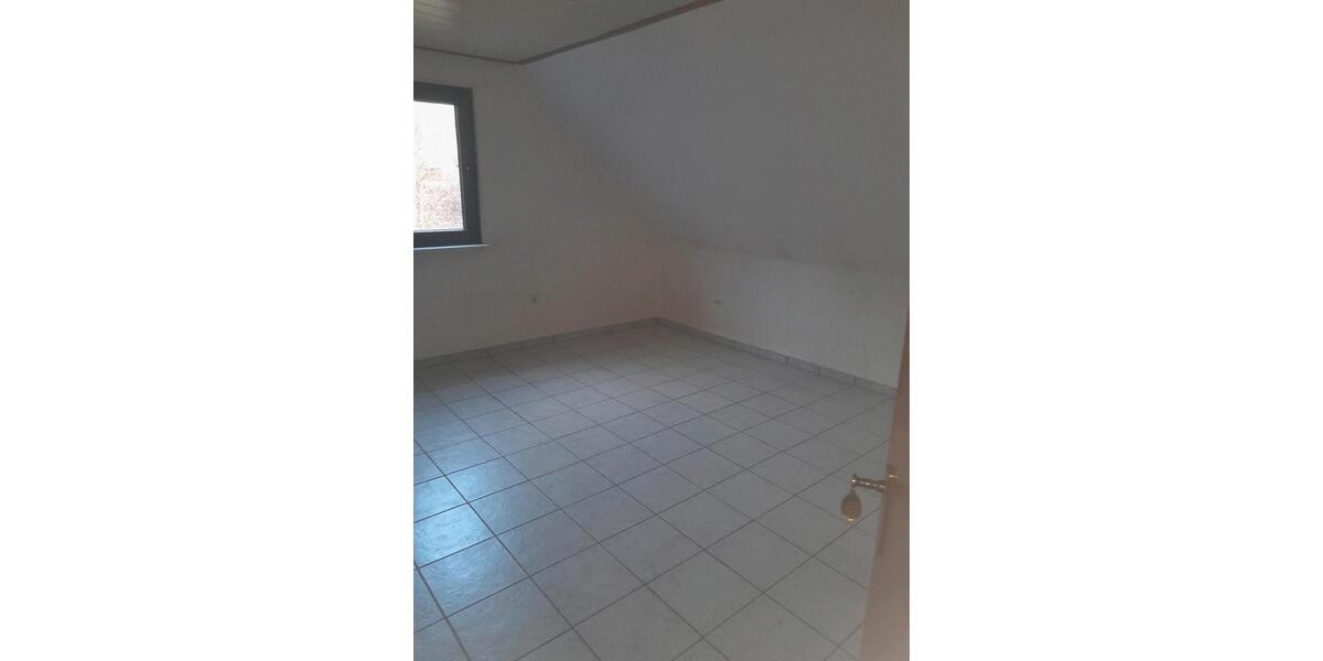 Dachgeschoßwohnung Olsberg - 4 Zimmer, 95 m&sup2;, 700&euro; | Angebot:25219280