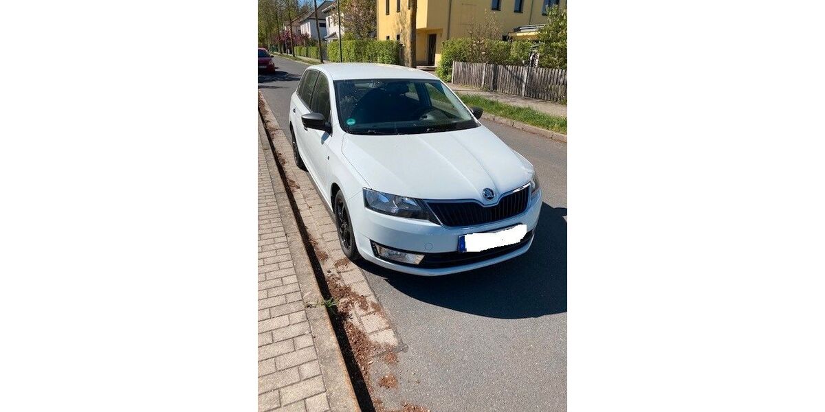 Skoda Rapid 65.152 km 8.100 &euro; Langebrück 01465