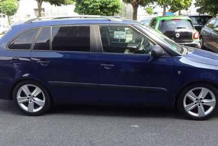 Skoda Fabia 183.000 km 2.950 &euro; Berlin 12249