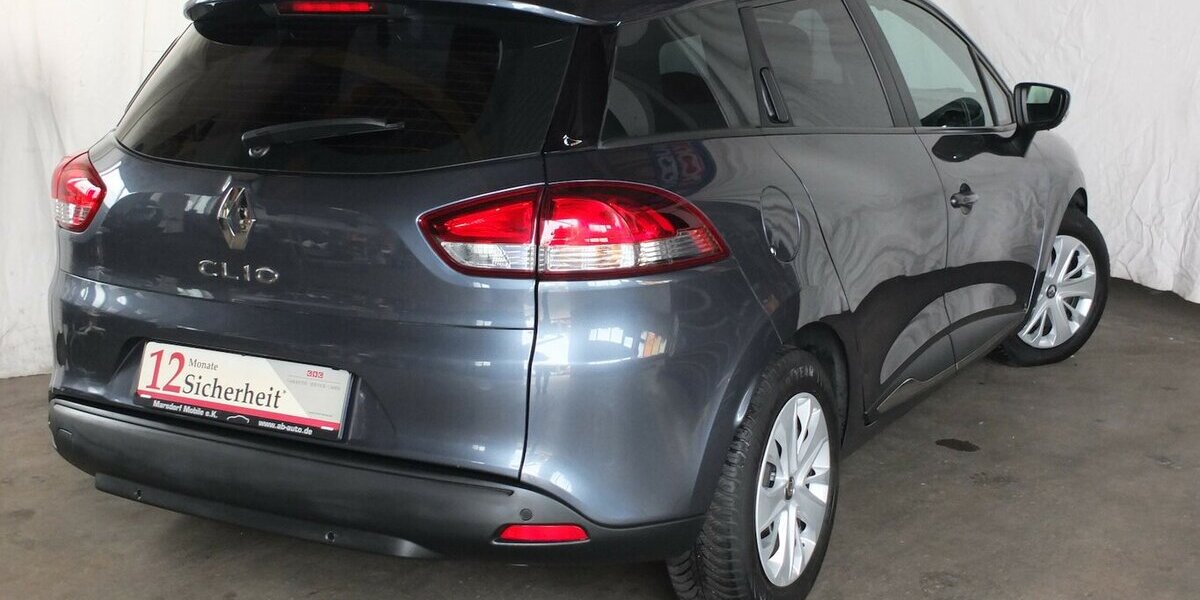 Renault Clio EXPRESSION NAVI PARCTRONIC START-STOP 118.021 km 7.680 &euro; Köln 50858