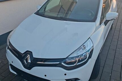 Renault Clio 72.100 km 8.899 &euro; Künzell 36093