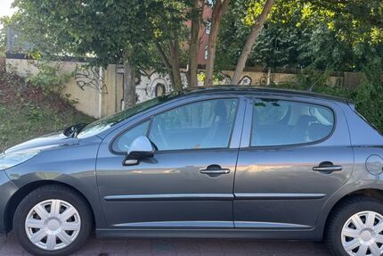Peugeot 207 161.000 km 1.300 &euro; Hamburg 20539