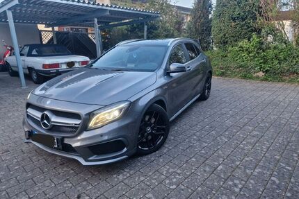 Mercedes GLA 45 AMG