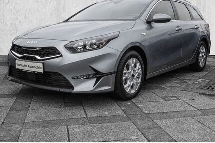 Kia ceed / Ceed 8.569 km 24.980 € Hilden 40721