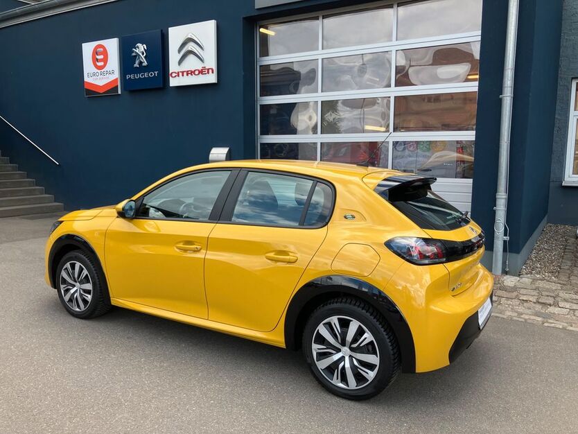 Peugeot 208 36.700 km 13.990 € Röbel Müritz OT Röbel 17207