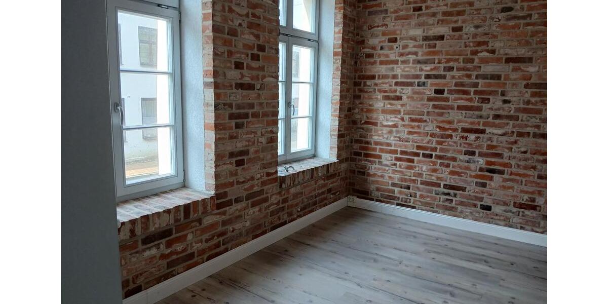 Erdgeschoßwohnung Crivitz - 2 Zimmer, 65 m&sup2;, 520&euro; | Angebot:25349258