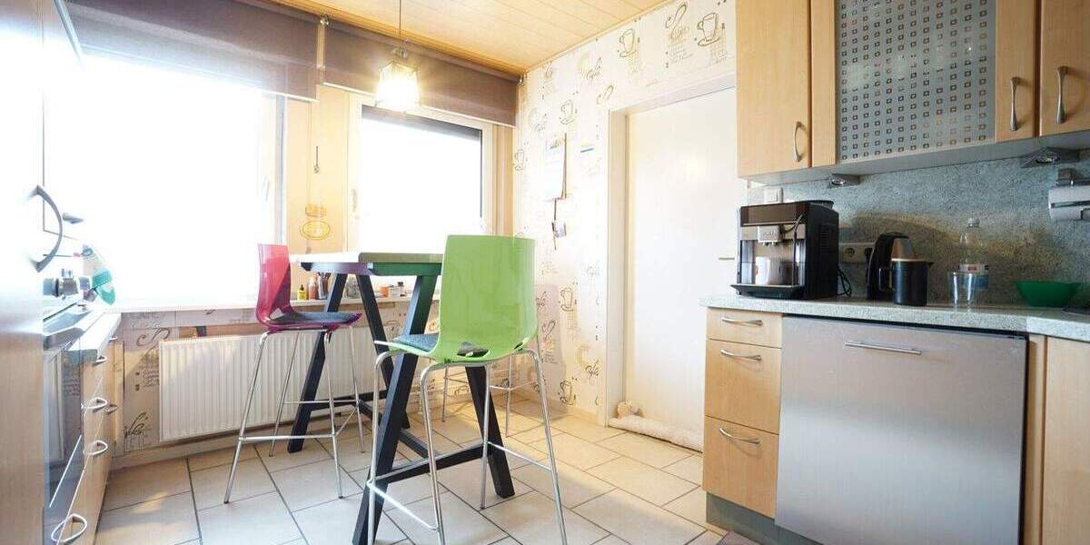 IMMOBILIEN GUMNIOR präsentiert: Einfamilienhaus mit großem Garten in ruhiger Wohnlage von Bad Bentheim 7 zimmer