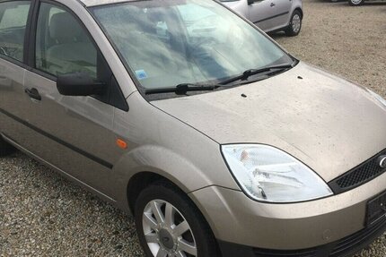 Ford Fiesta Ambiente,5 Türig! 93.000 km 2.800 € Himmelkron 95502