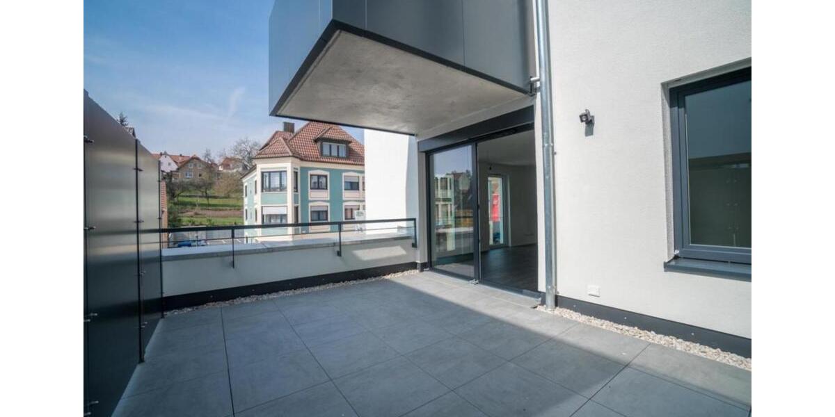 *großzügig & hell & zentral mit Küche* 2 zimmer