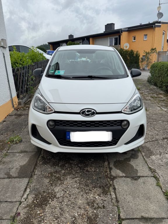 i10