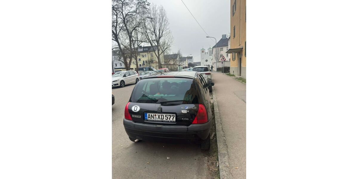 Renault Clio 127.000 km 2.000 &euro; Augsburg 86154