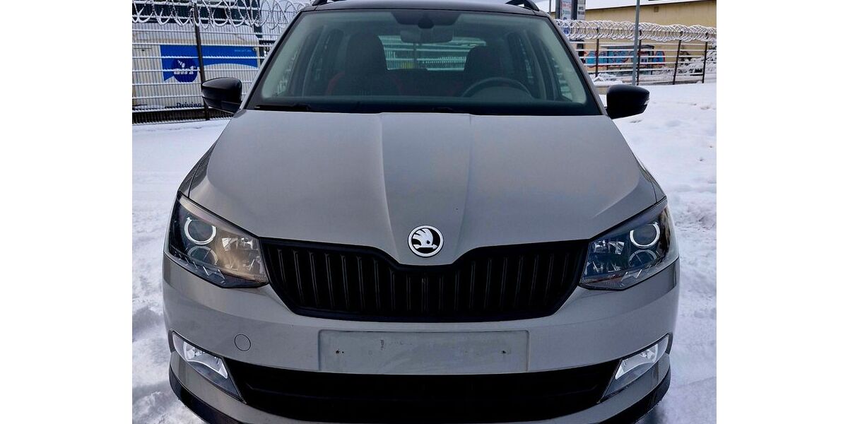 Skoda Fabia 82.000 km 11.990 &euro; Hamburg 22113