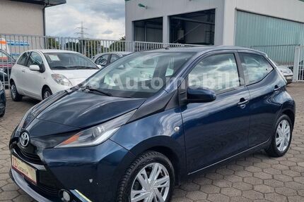 Toyota Aygo (X) 152.000 km 5.999 &euro; Dinslaken 46539