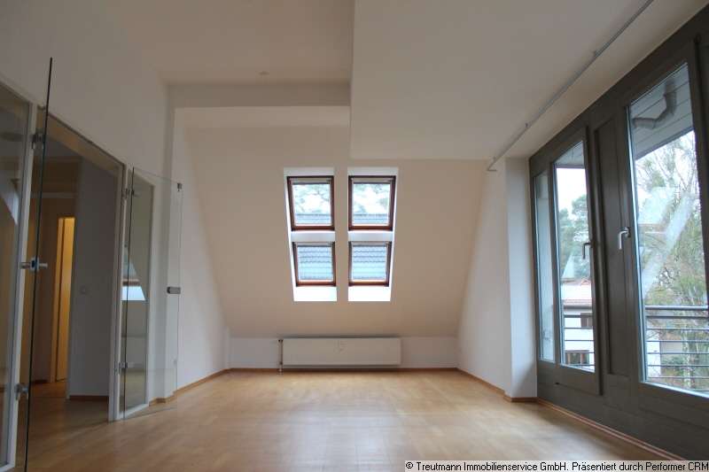 Etagenwohnung Kleinmachnow - 3 Zimmer, 95 m&sup2;, 1.518&euro; | Angebot:26377154