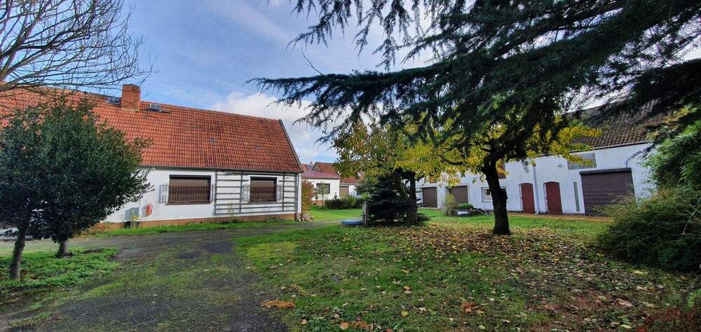 Viel Platz für Ihre Ideen - 2 Häuser * Bürohaus * Ladengeschäft * Wirtschaftsgebäude * 4 Garagen * Wald uvm. - Mehrfamilienhaus, Wohnhaus Arendsee (Altmark) Fleetmark | Angebot:25536497