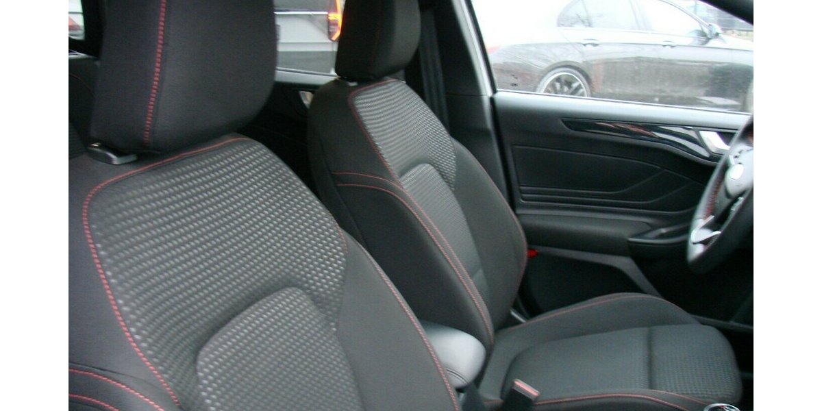 Ford Focus 1.5L TDCi ST-Line X ACC LED AHK HUD Bliss 12.043 km 22.980 &euro; Falkensee 14612