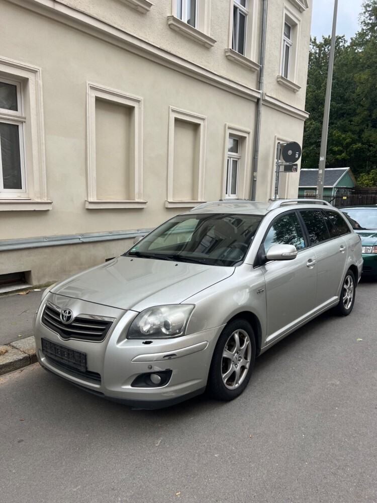 Avensis Kombi