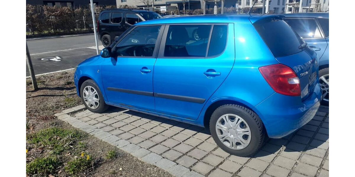 Skoda Fabia 73.125 km 5.800 &euro; Kirchheim bei München 85551