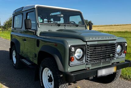 Land Rover Defender 92.000 km 39.900 &euro; Zeitlofs 97799
