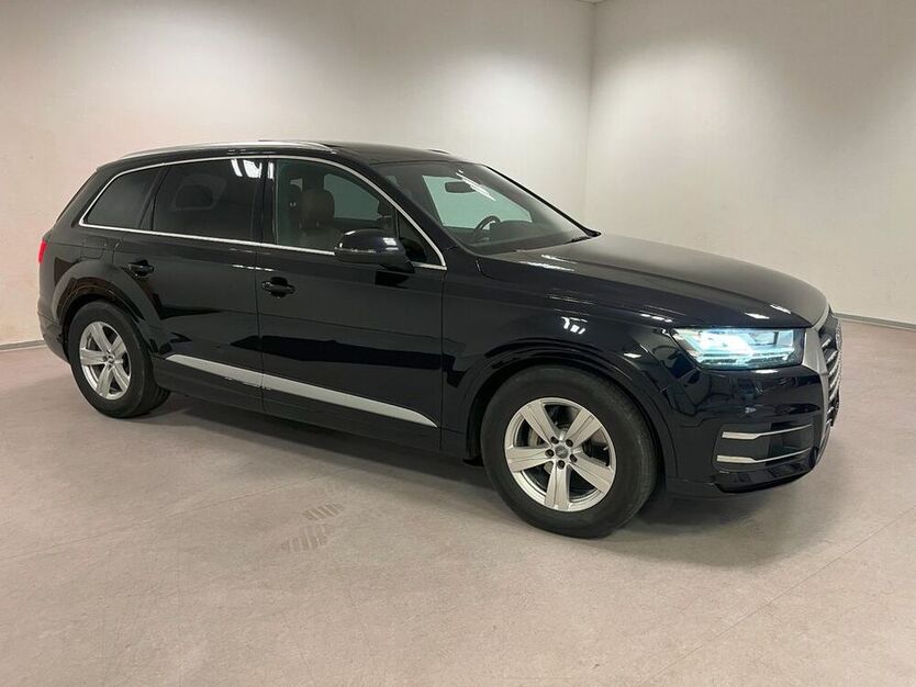 Q7