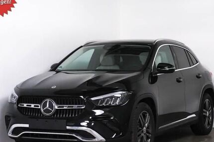 Mercedes-Benz GLA 220 13.124 km 40.799 &euro; Tengen 78250
