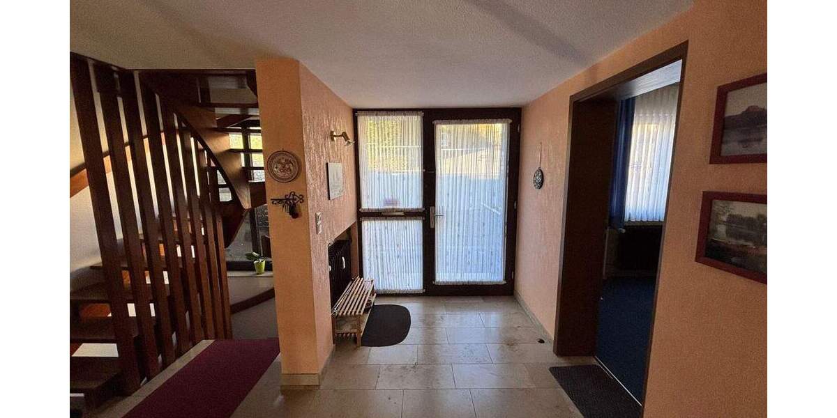 Charmante Mietwohnung mit großzügigem Balkon in Höhenlage von Engelskirchen 3 zimmer