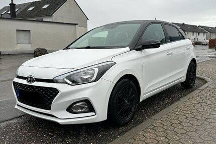 Hyundai i20 65.000 km 15.500 &euro; Langerwehe 52379
