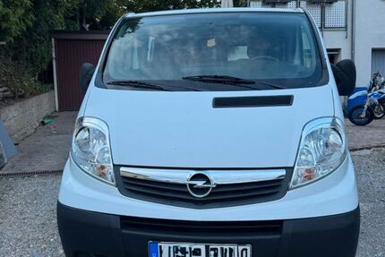 Opel Vivaro 92.100 km 7.900 &euro; Waldbronn 76337