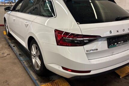 Skoda Superb 131.911 km 23.970 &euro; Helmstedt 38350