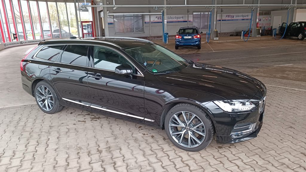 Volvo V90 154.000 km 22.999 &euro; Bakum 49456