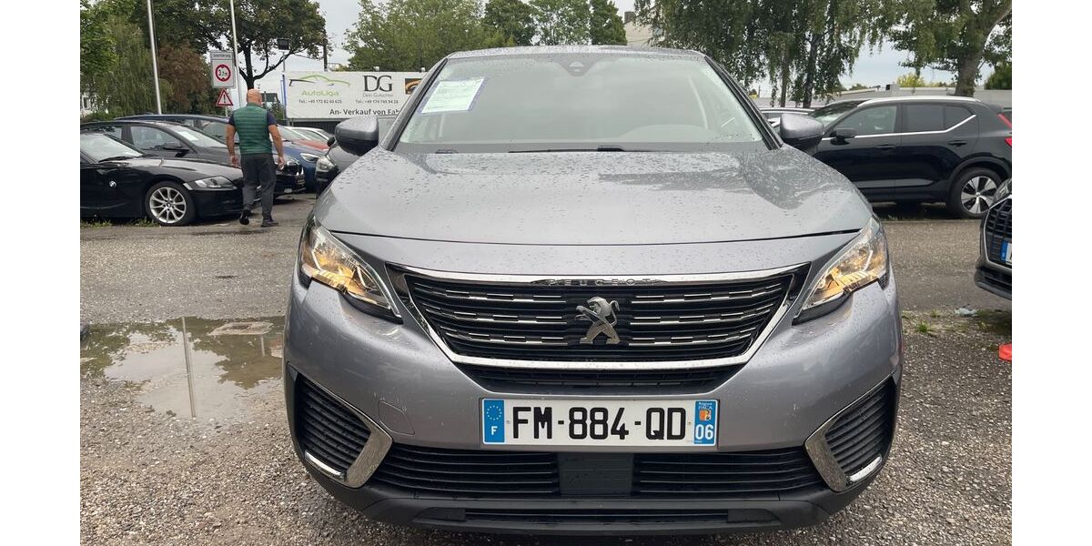Peugeot 5008 114.000 km 10.950 &euro; München 81243