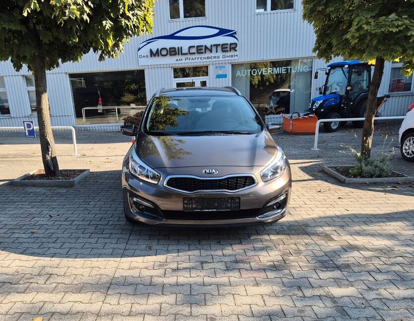 Kia ceed Sportswagon 69.000 km 9.900 € Elsterwerda 04910