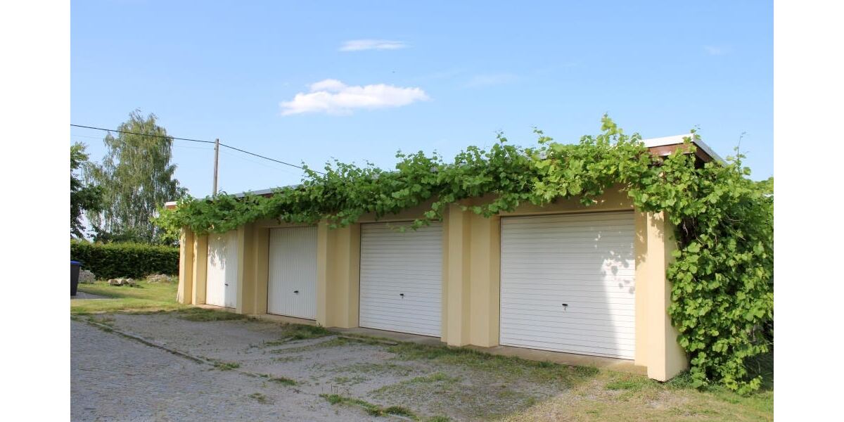 Rauschwitz - Vollvermietets Mehrfamilienhaus - Mehrfamilienhaus, Wohnhaus Elstra | Angebot:26716101