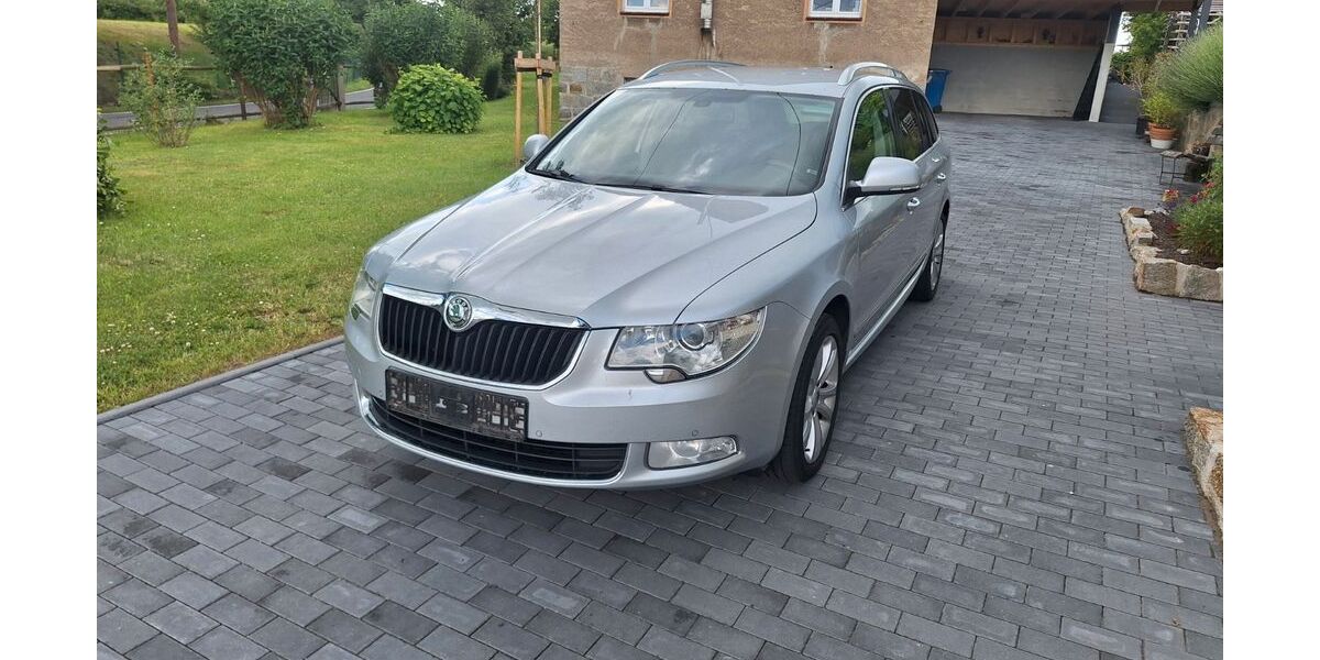 Skoda Superb 193.600 km 7.900 &euro; Mügeln OT Pommlitz 04769