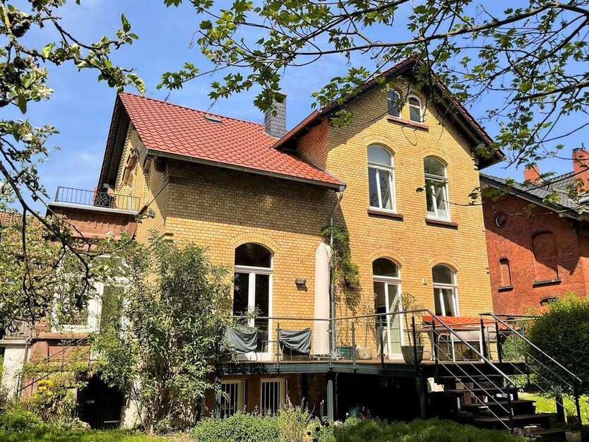 Haus zum Kaufen in Göttingen 1.495.000 € 250 m² 6.5 zimmer