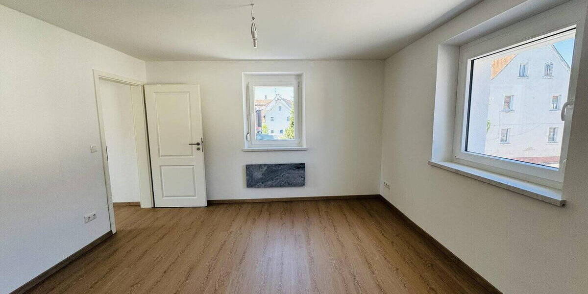 Einfamilienhaus Bechhofen - 8 Zimmer, 180 m&sup2;, 531.695&euro; | Angebot:26716071