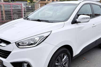 Hyundai ix35 71.812 km 14.400 € BERLIN 13409