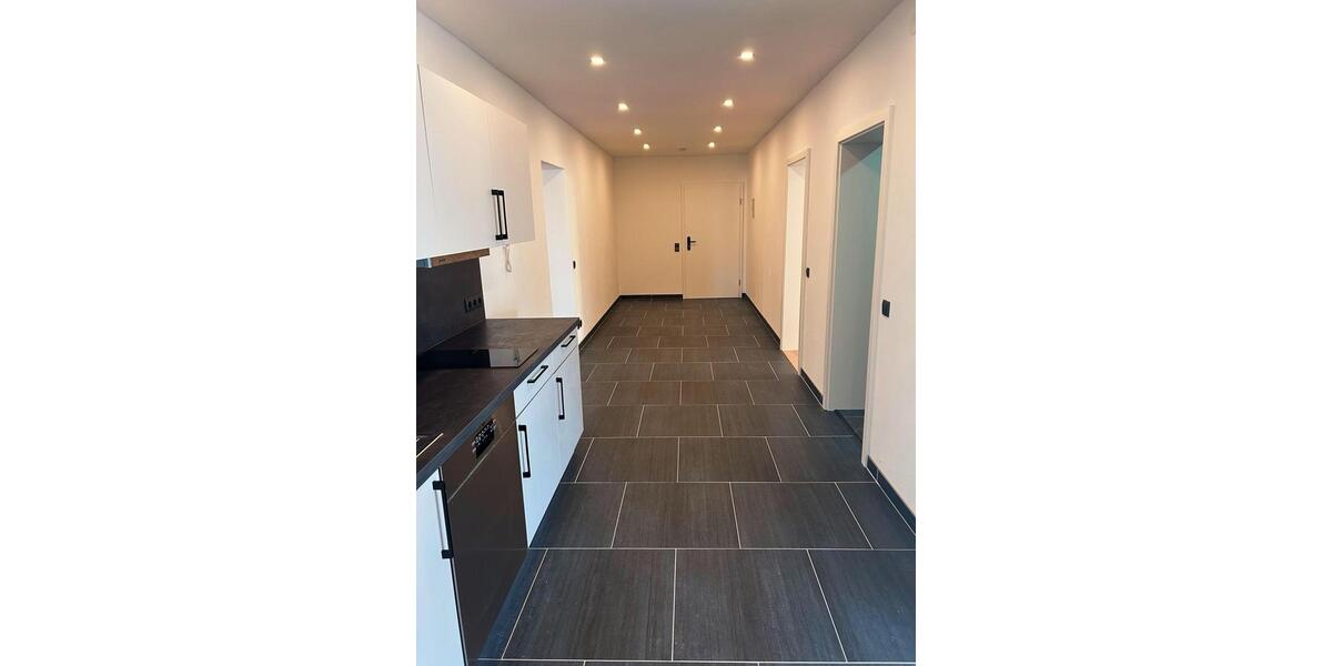 Etagenwohnung Regensburg Ganghofersiedlung - 5 Zimmer, 111 m&sup2;, 1.500&euro; | Angebot:23818406