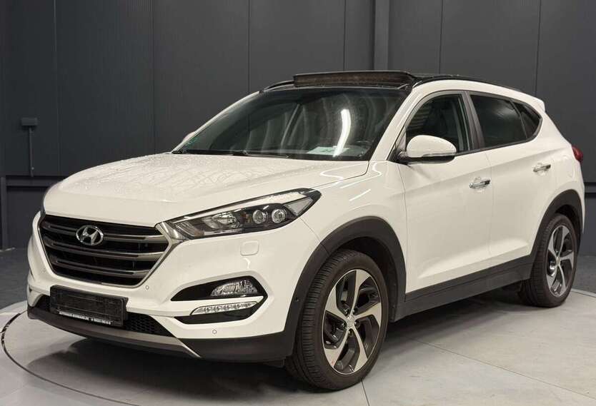 Hyundai TUCSON 185.000 km 15.690 € Helmstedt 38350