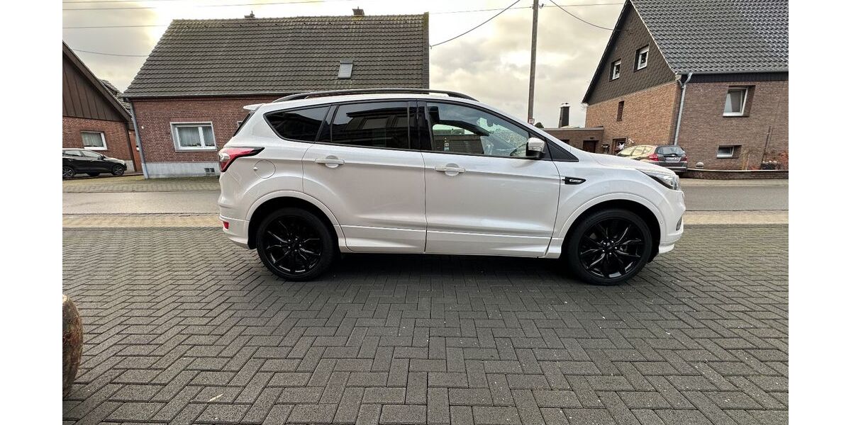 Ford Kuga 120.000 km 13.000 &euro; Wesel 46487