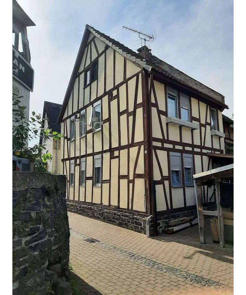 Haus zum Kaufen in Obertiefenbach 95.000 € 80 m²